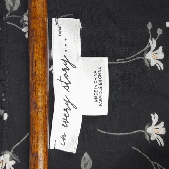 In Every Story Top Blouse Size 2X  Black - Picture 3 of 4